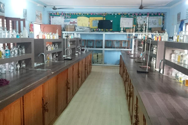 dmpschool chemistry lab