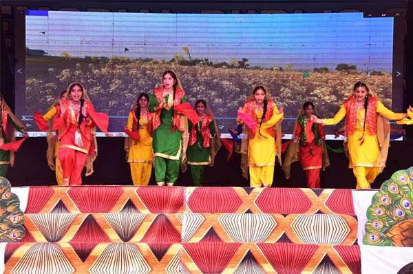Dev Memorial Public School Neki ki deewar
